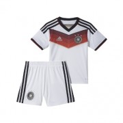 Детская форма Сборная Германии 2015/2016 (комплект: футболка + шорты + гетры)