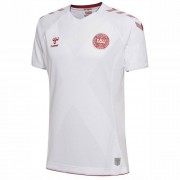 Форма сборной        Дании по футболу 2018  Гостевая (комплект: футболка + шорты + гетры) 