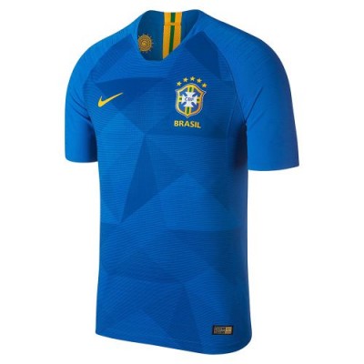 Форма сборной      Бразилии по футболу 2018  Гостевая (комплект: футболка + шорты + гетры)  