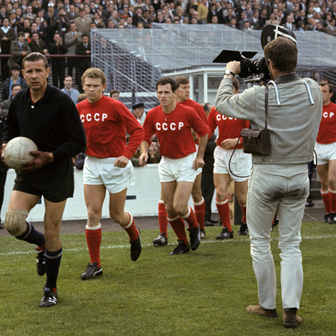 Форма сборной СССР по футболу домашняя 1966 (комплект: футболка + шорты + гетры) 