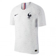Форма сборной     Франции по футболу 2018  Гостевая (комплект: футболка + шорты + гетры)