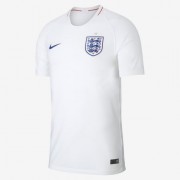 Форма сборной Англии по футболу 2018  Домашняя  (комплект: футболка + шорты + гетры)