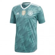 Форма сборной     Германии по футболу 2018  Гостевая (комплект: футболка + шорты + гетры)